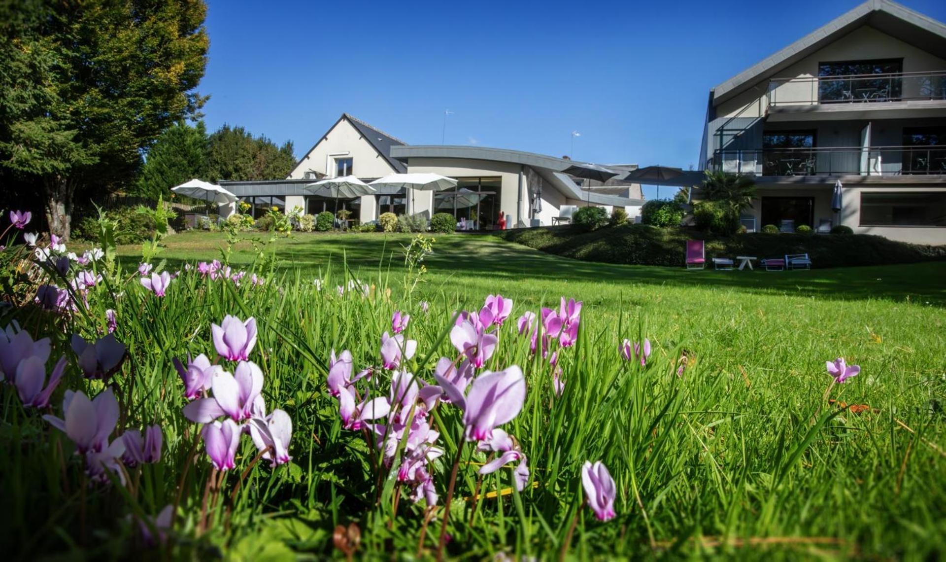 L'Aubiniere Hotel Restaurant & Spa Saint-Ouen-les-Vignes Exterior photo